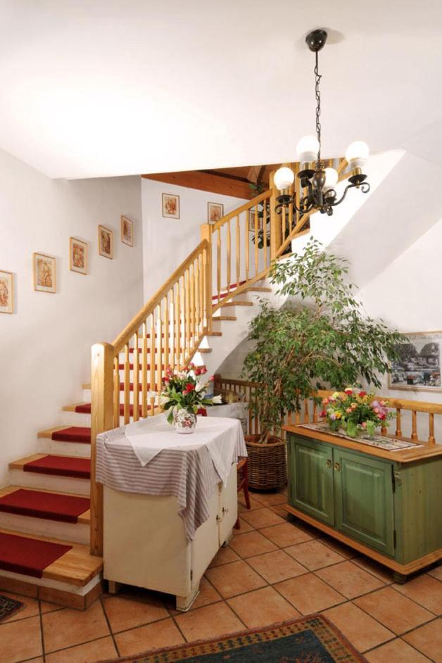 Stoffbauer Gmbh Hotel Graz Bagian luar foto