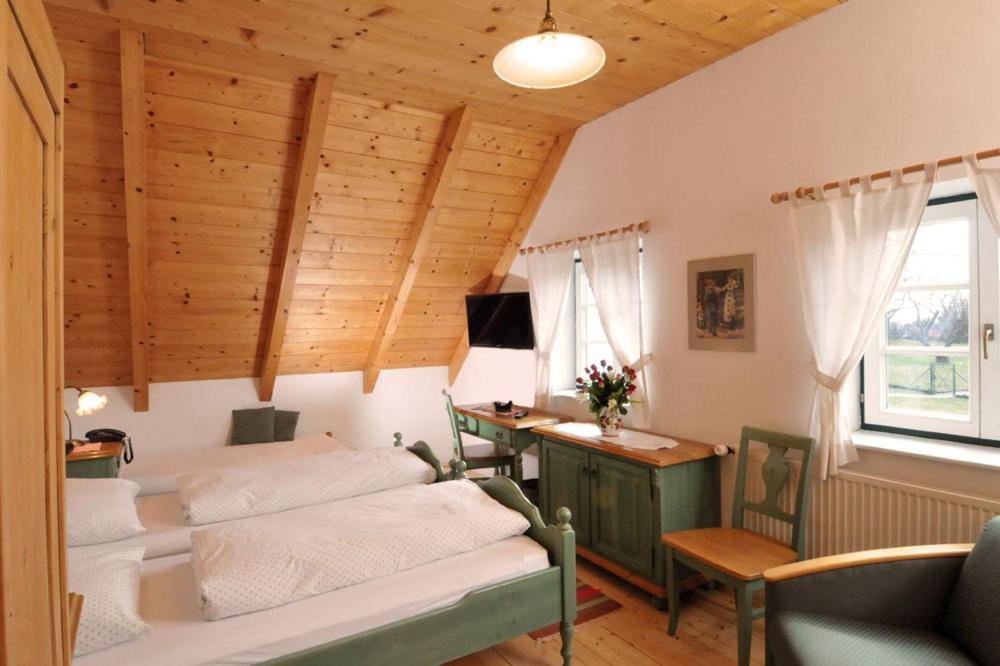 Stoffbauer Gmbh Hotel Graz Bagian luar foto