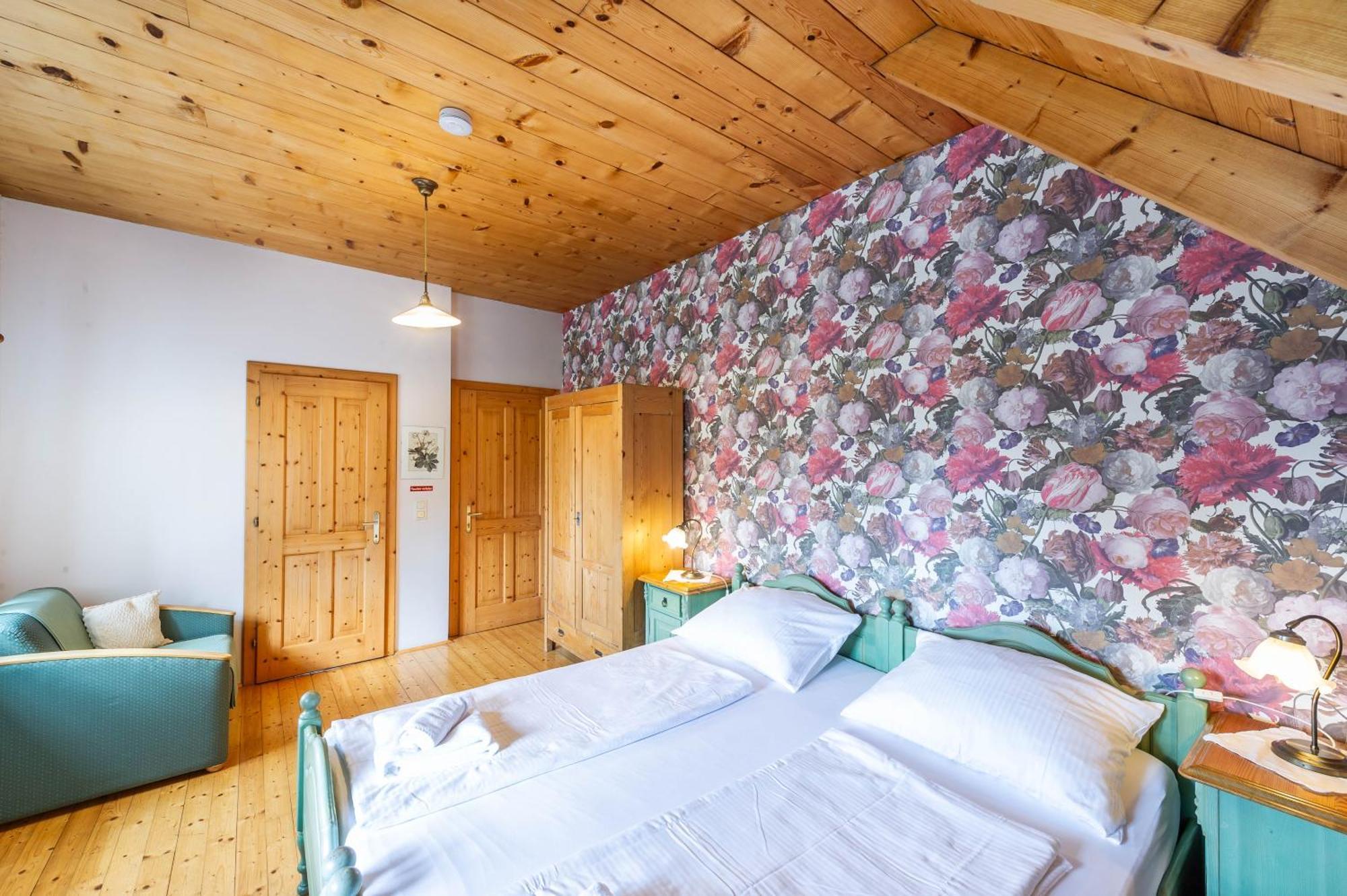 Stoffbauer Gmbh Hotel Graz Bagian luar foto