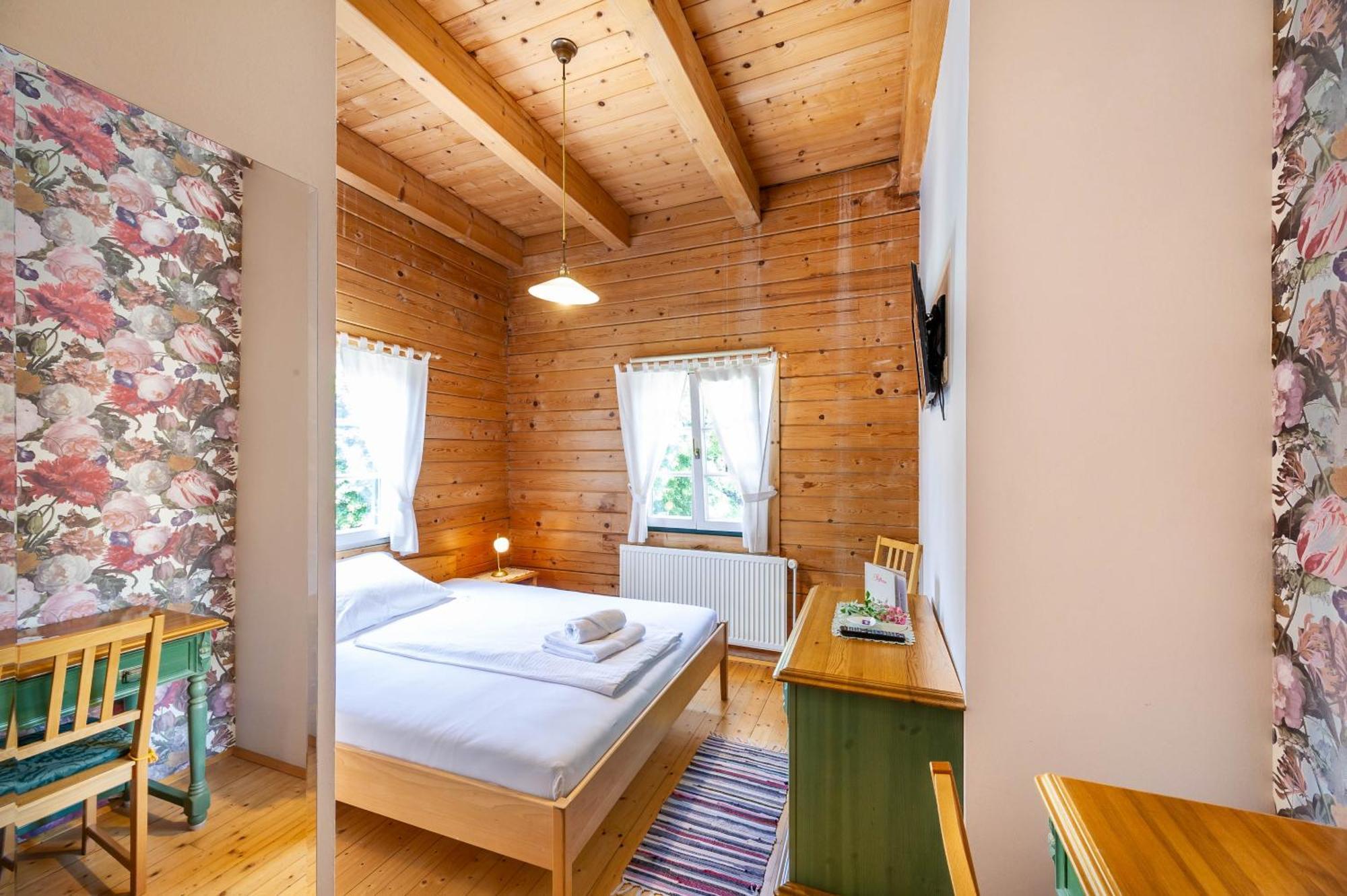 Stoffbauer Gmbh Hotel Graz Bagian luar foto